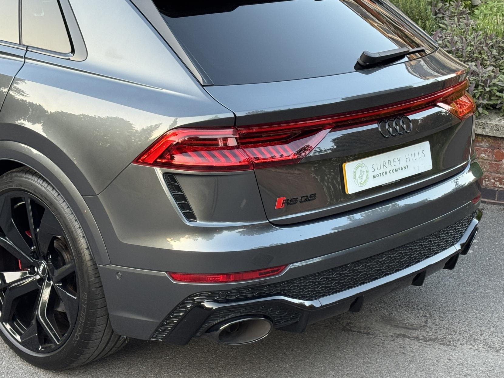Audi RSQ8 4.0 TFSI V8 Carbon Black SUV 5dr Petrol Tiptronic quattro Euro 6 (s/s) (600 ps)
