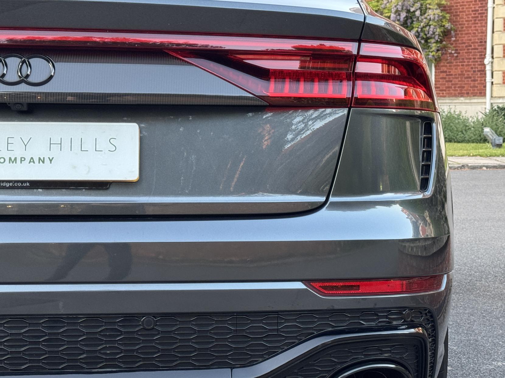 Audi RSQ8 4.0 TFSI V8 Carbon Black SUV 5dr Petrol Tiptronic quattro Euro 6 (s/s) (600 ps)