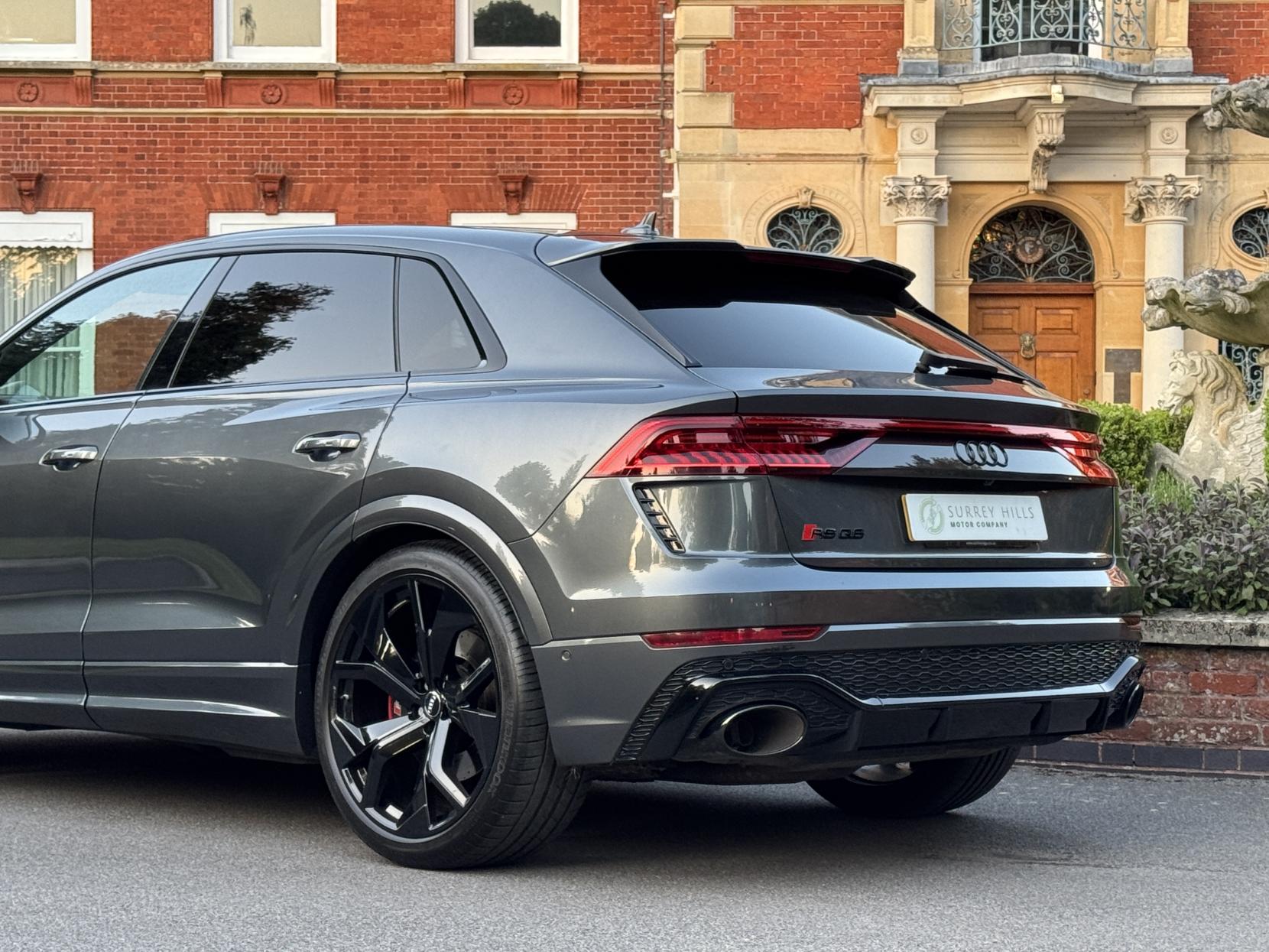 Audi RSQ8 4.0 TFSI V8 Carbon Black SUV 5dr Petrol Tiptronic quattro Euro 6 (s/s) (600 ps)