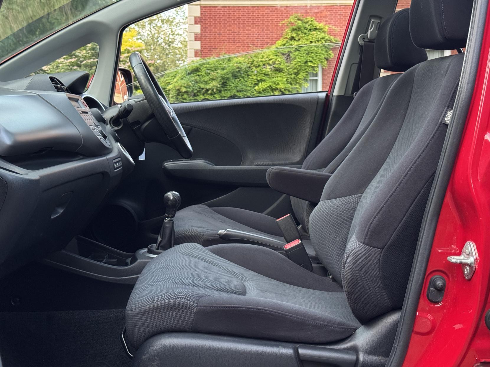 Honda Jazz 1.4 i-VTEC EX Hatchback 5dr Petrol Manual Euro 4 (100 ps)