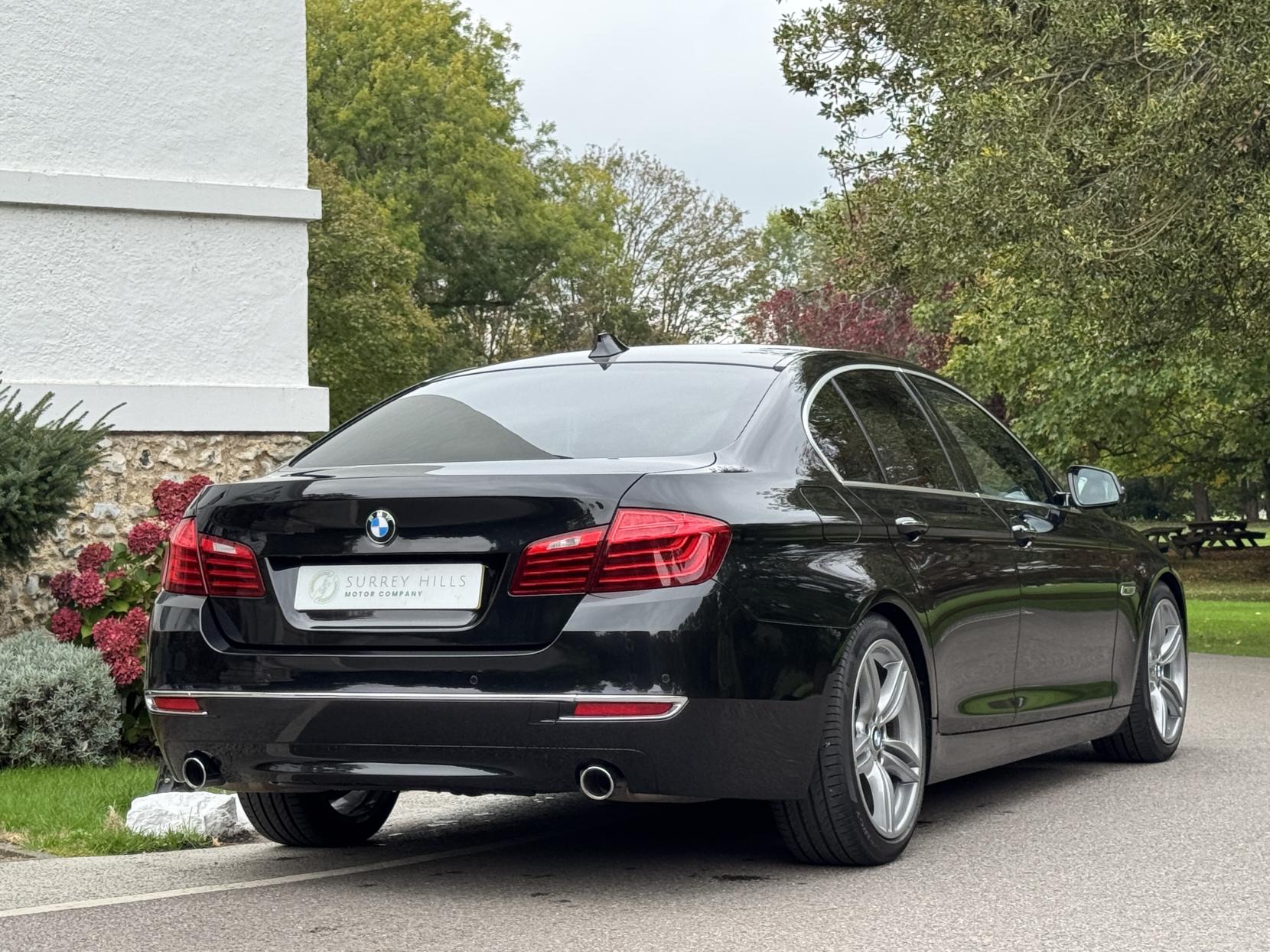 BMW 5 Series 3.0 535i Luxury Saloon 4dr Petrol Auto Euro 6 (s/s) (306 ps)