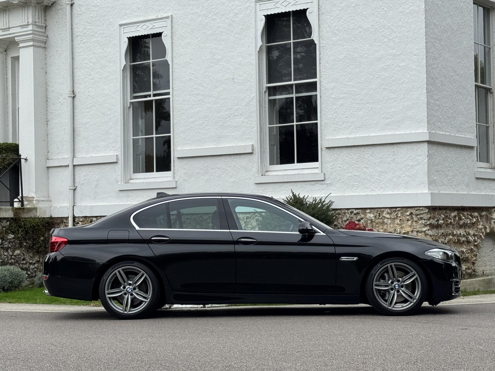BMW 5 Series 3.0 535i Luxury Saloon 4dr Petrol Auto Euro 6 (s/s) (306 ps)