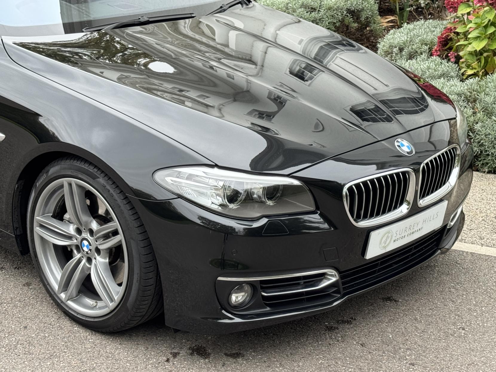 BMW 5 Series 3.0 535i Luxury Saloon 4dr Petrol Auto Euro 6 (s/s) (306 ps)