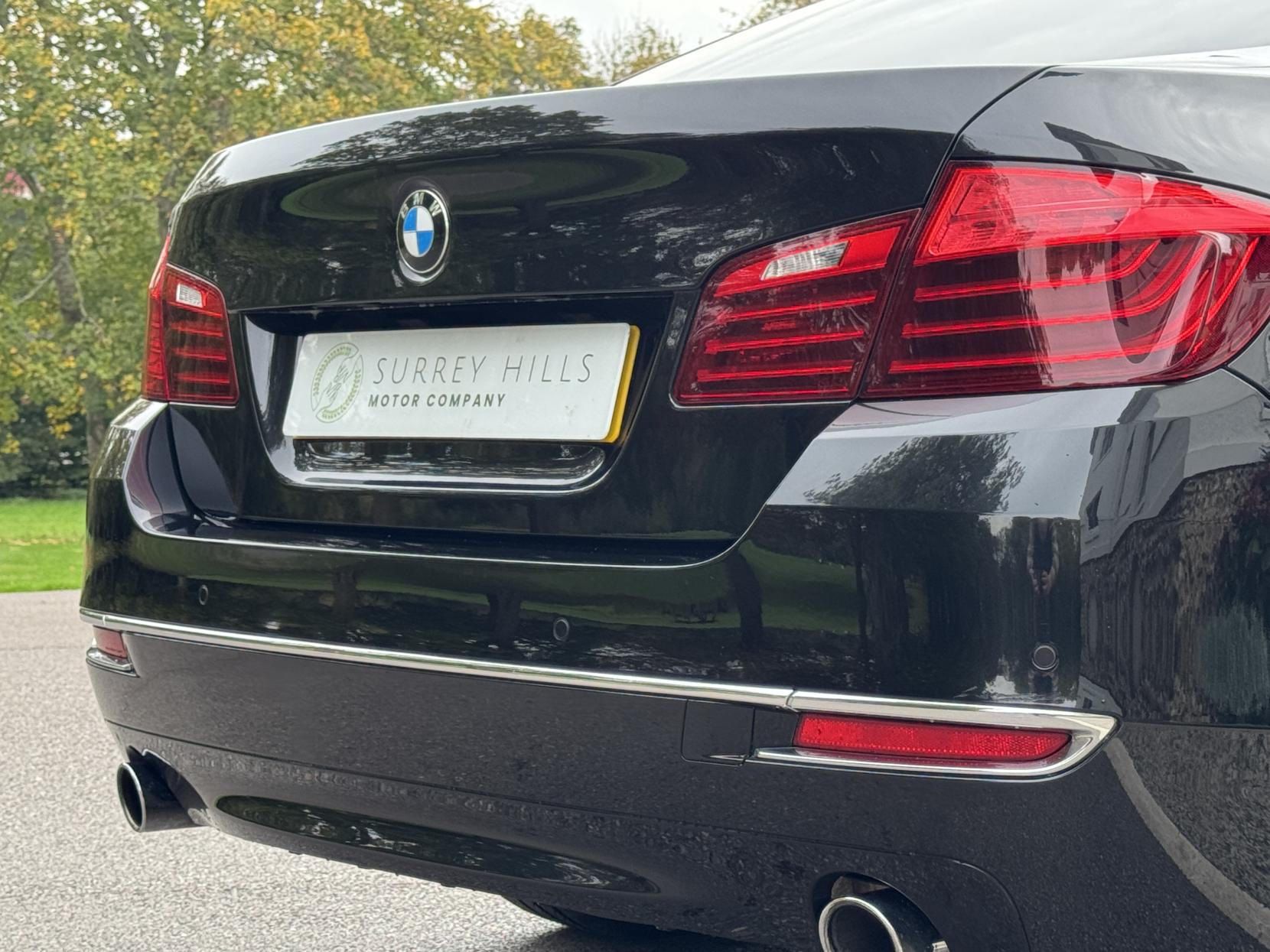 BMW 5 Series 3.0 535i Luxury Saloon 4dr Petrol Auto Euro 6 (s/s) (306 ps)