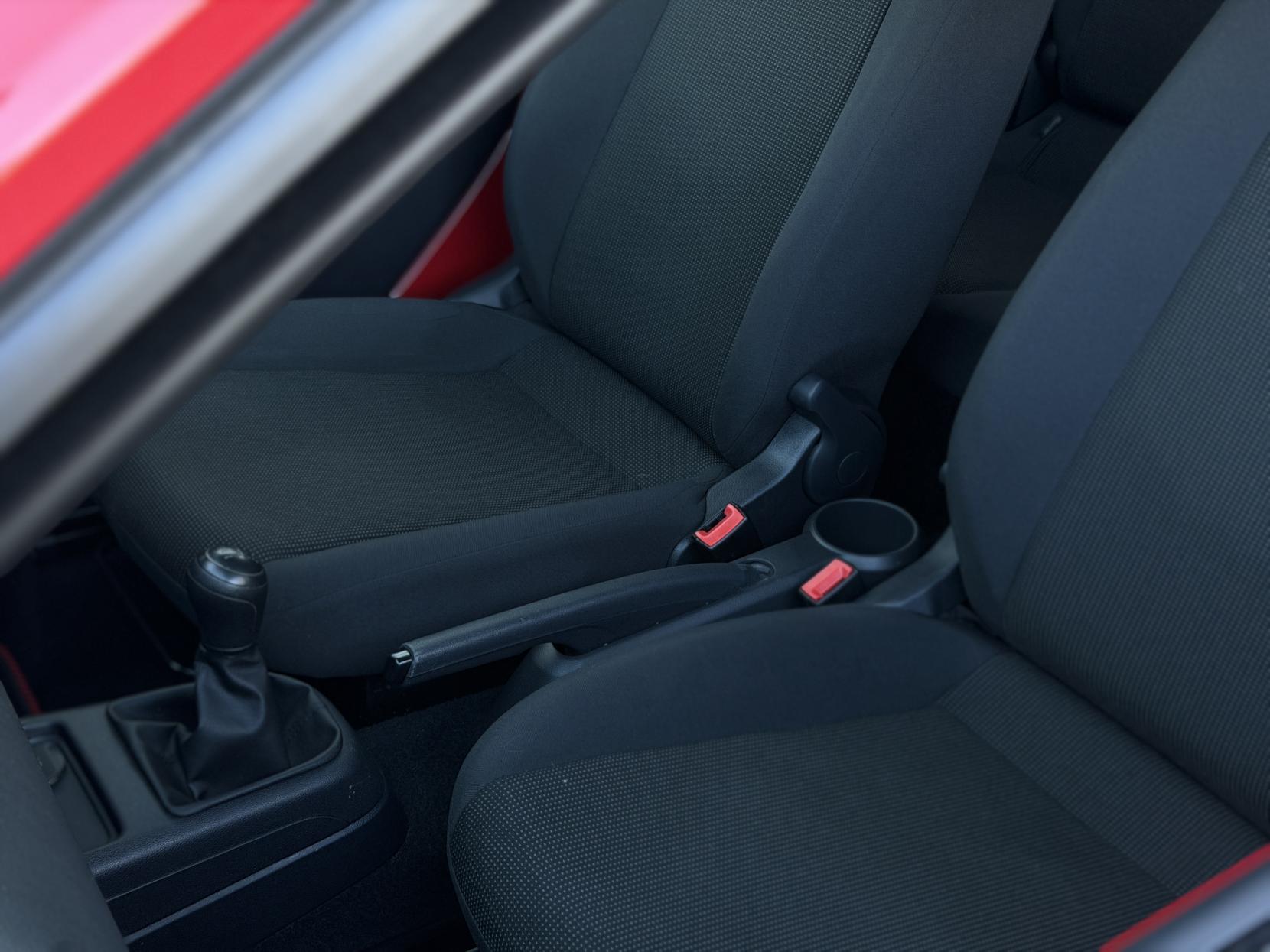 Volkswagen up! 1.0 Take up! Hatchback 3dr Petrol Manual Euro 5 (60 ps)