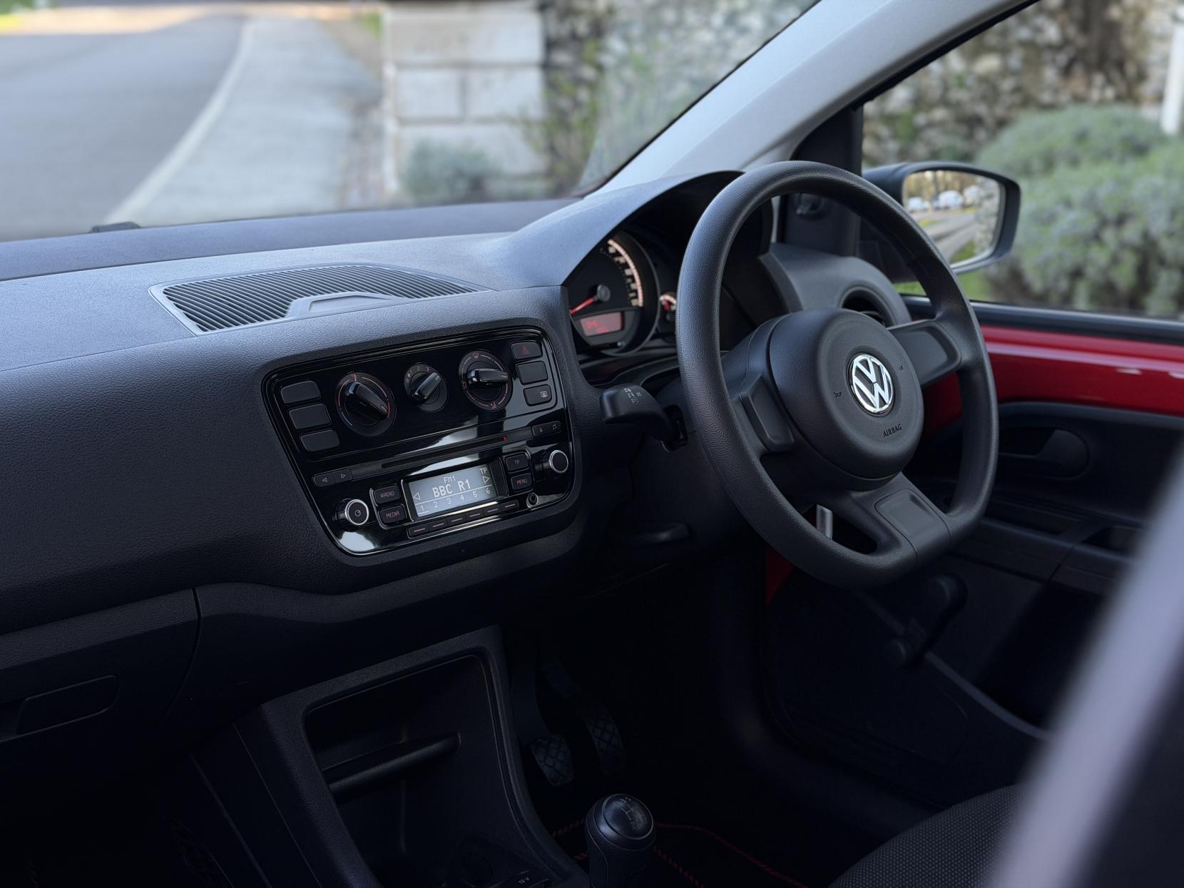 Volkswagen up! 1.0 Take up! Hatchback 3dr Petrol Manual Euro 5 (60 ps)