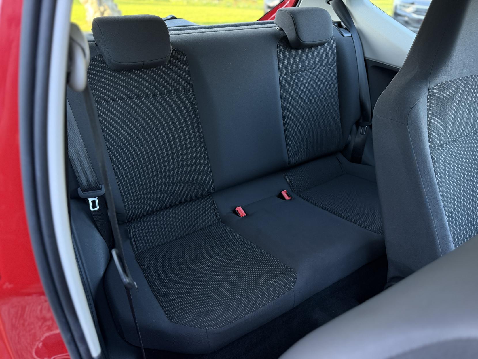 Volkswagen up! 1.0 Take up! Hatchback 3dr Petrol Manual Euro 5 (60 ps)