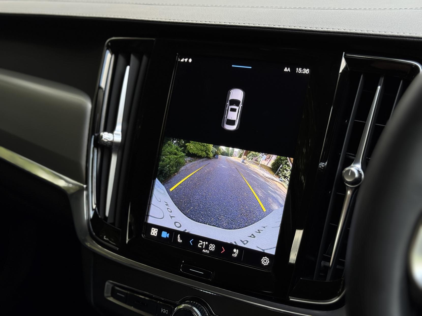 Volvo S90 2.0h T8 Recharge 18.8kWh Plus Bright Saloon 4dr Petrol Plug-in Hybrid Auto AWD Euro 6 (s/s) (455 ps)