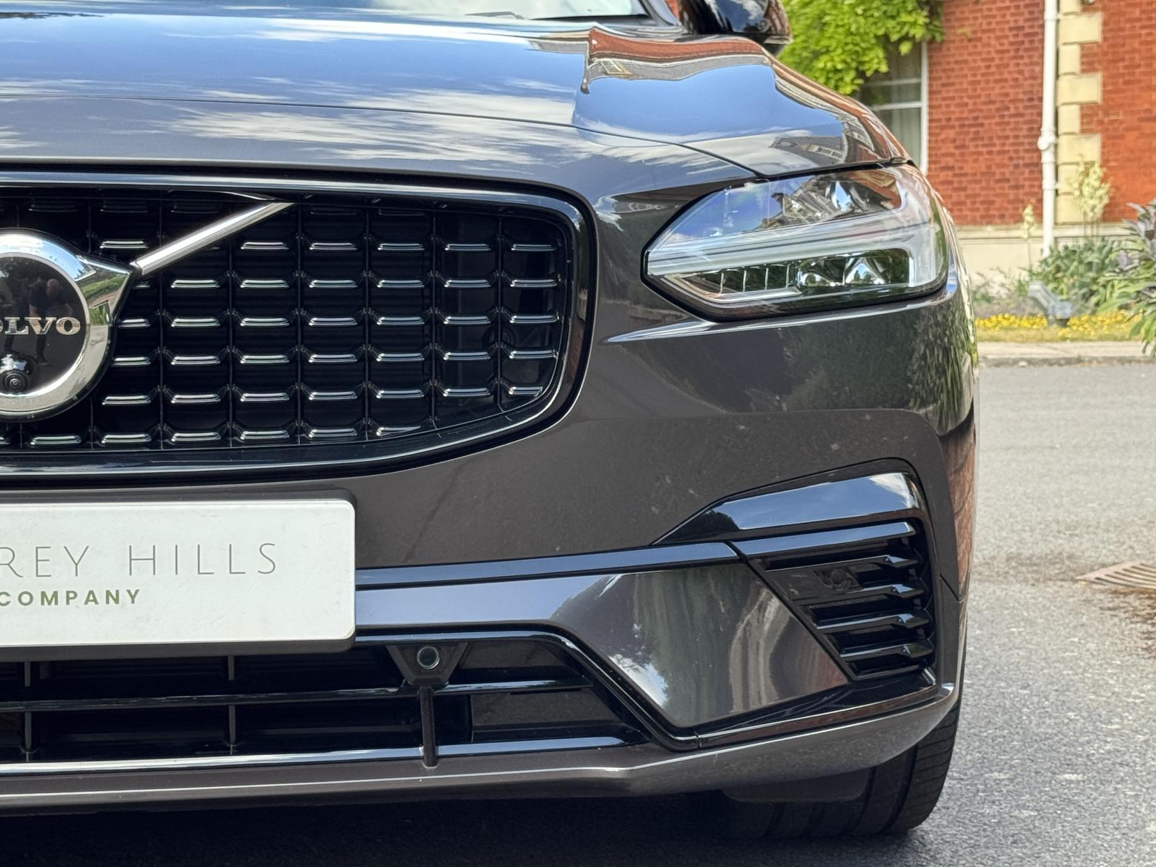Volvo S90 2.0h T8 Recharge 18.8kWh Plus Bright Saloon 4dr Petrol Plug-in Hybrid Auto AWD Euro 6 (s/s) (455 ps)