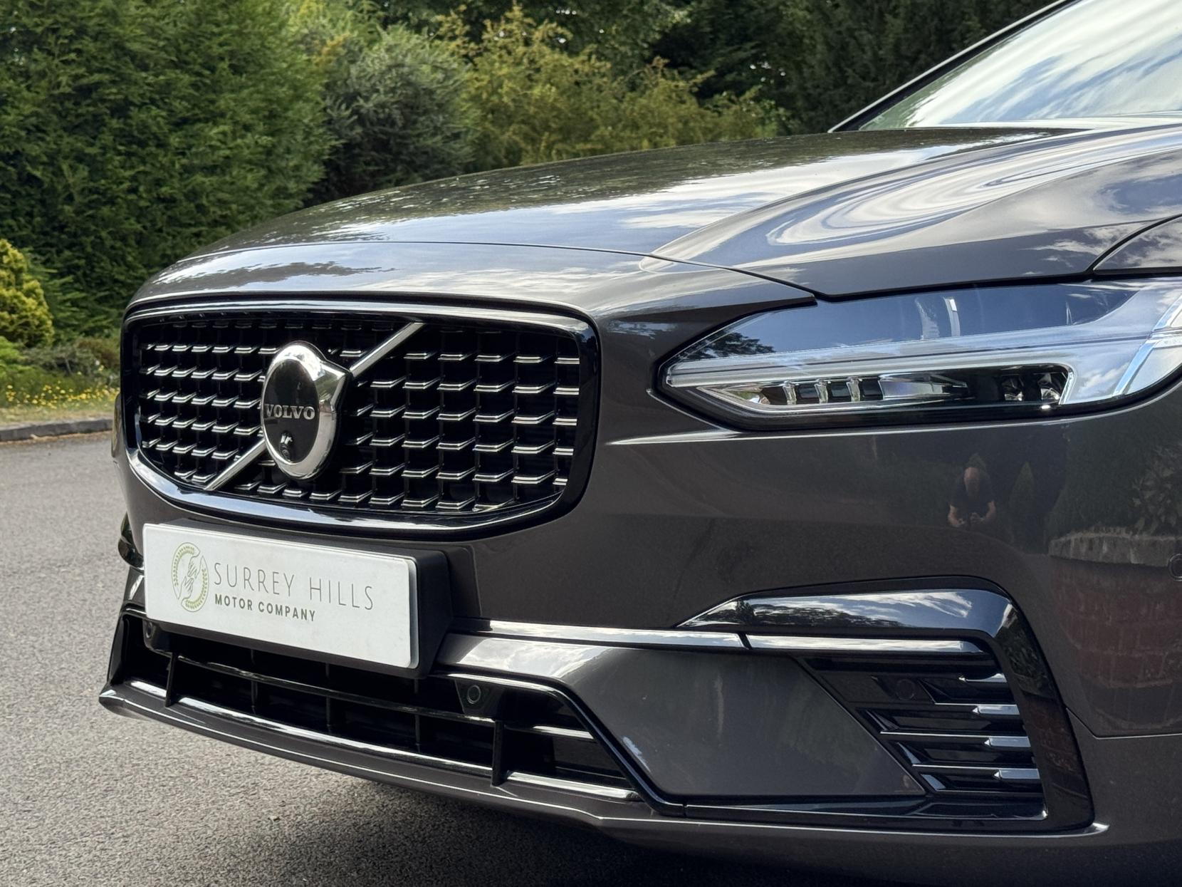 Volvo S90 2.0h T8 Recharge 18.8kWh Plus Bright Saloon 4dr Petrol Plug-in Hybrid Auto AWD Euro 6 (s/s) (455 ps)