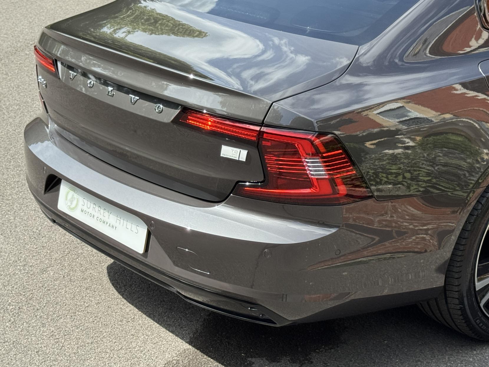 Volvo S90 2.0h T8 Recharge 18.8kWh Plus Bright Saloon 4dr Petrol Plug-in Hybrid Auto AWD Euro 6 (s/s) (455 ps)