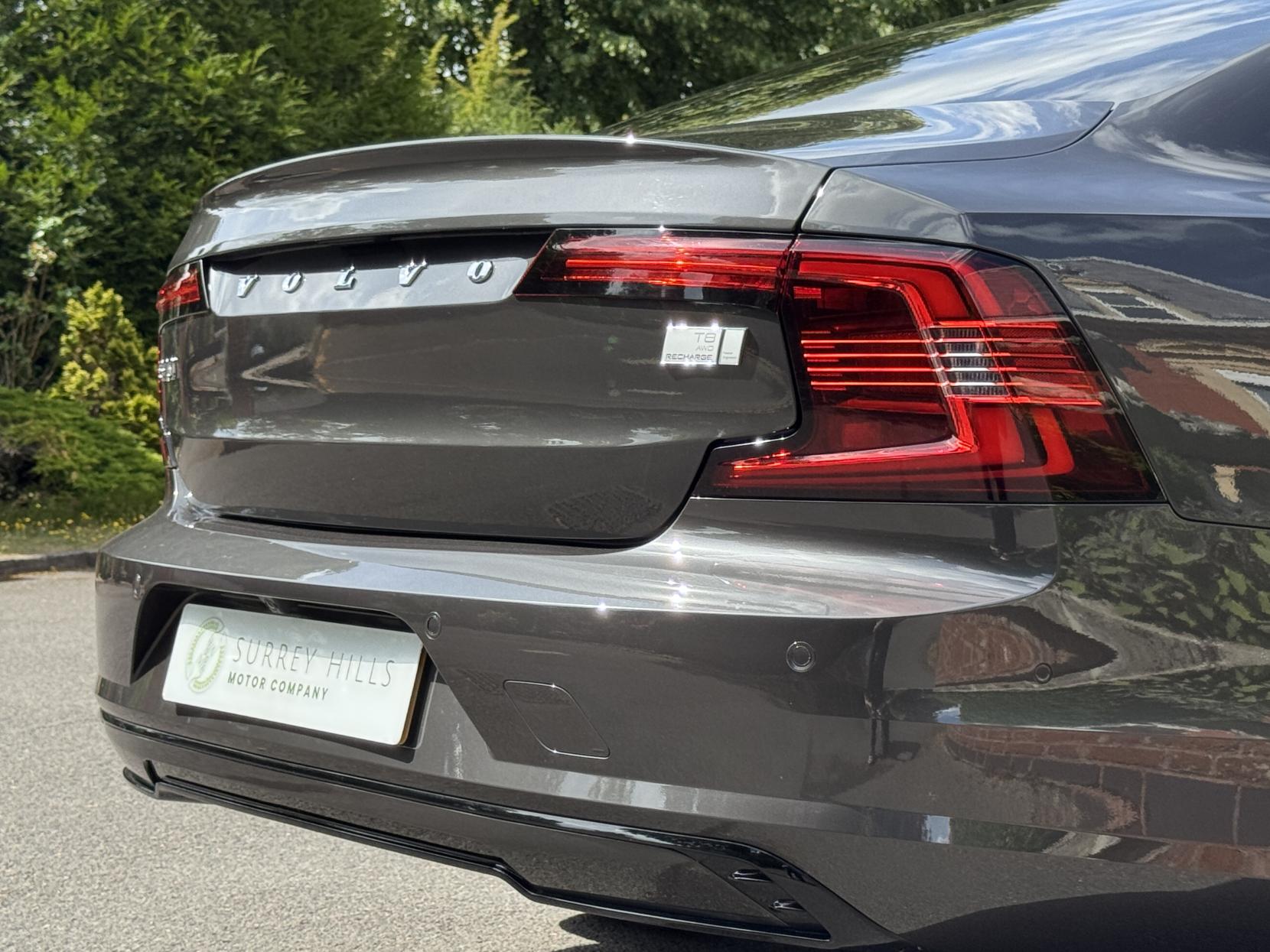 Volvo S90 2.0h T8 Recharge 18.8kWh Plus Bright Saloon 4dr Petrol Plug-in Hybrid Auto AWD Euro 6 (s/s) (455 ps)