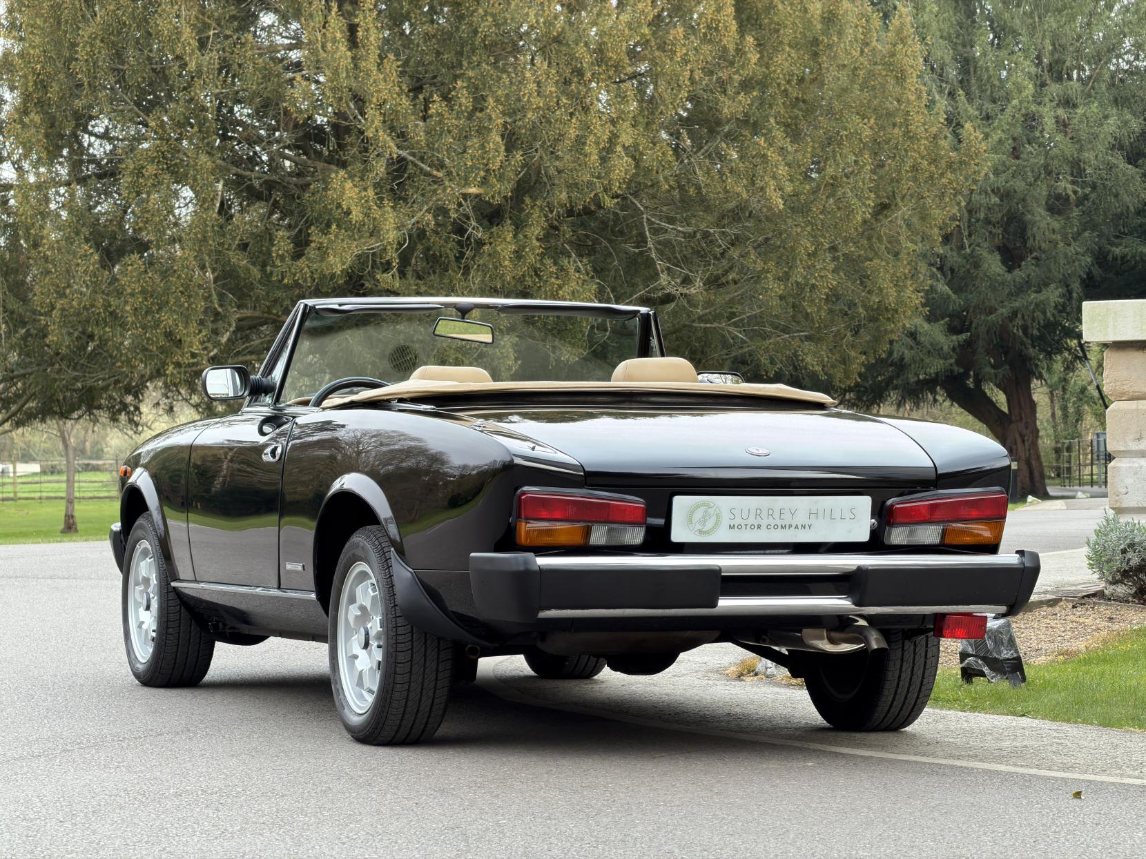 Fiat Pininfarina 1981cc Europa Spider (1979–1982)