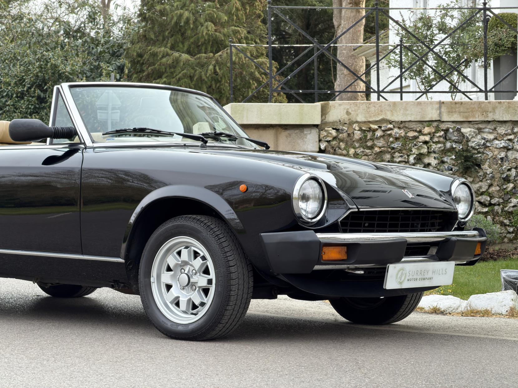 Fiat Pininfarina 1981cc Europa Spider (1979–1982)