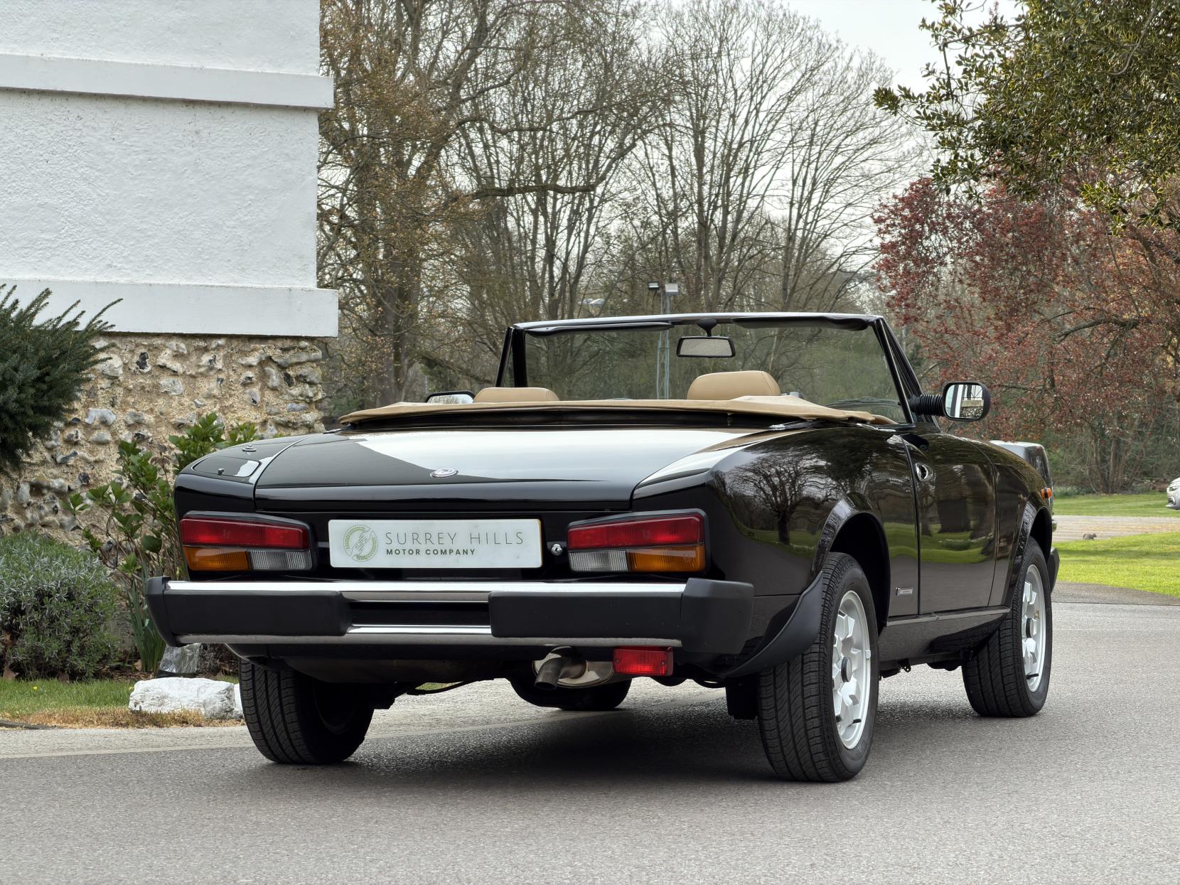 Fiat Pininfarina 1981cc Europa Spider (1979–1982)