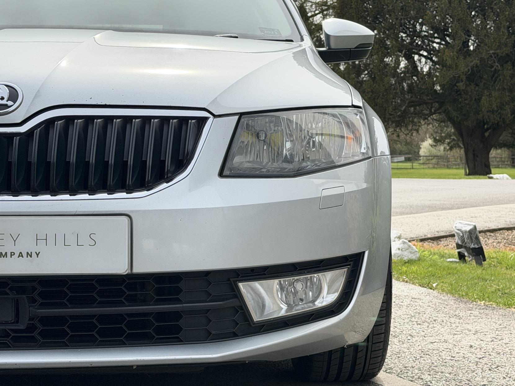 Skoda Octavia 1.6 TDI SE L Estate 5dr Diesel Manual Euro 6 (s/s) (110 ps)