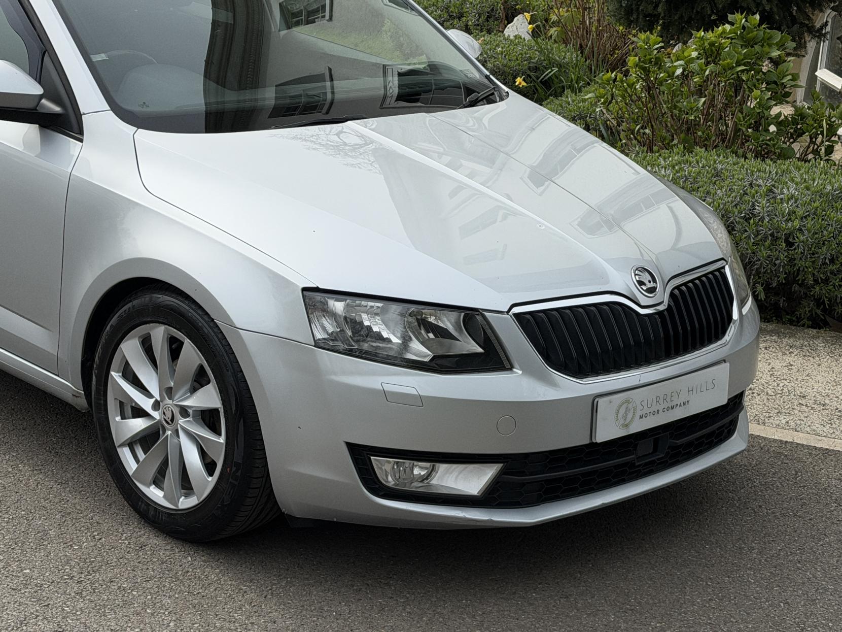 Skoda Octavia 1.6 TDI SE L Estate 5dr Diesel Manual Euro 6 (s/s) (110 ps)