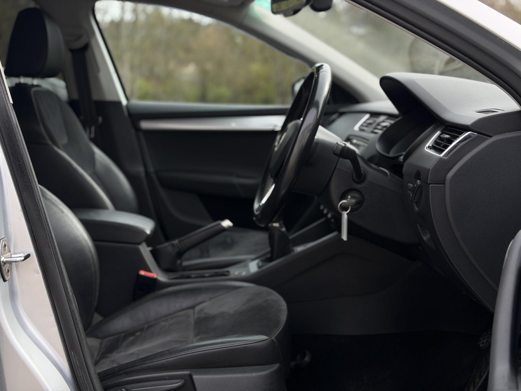 Skoda Octavia 1.6 TDI SE L Estate 5dr Diesel Manual Euro 6 (s/s) (110 ps)