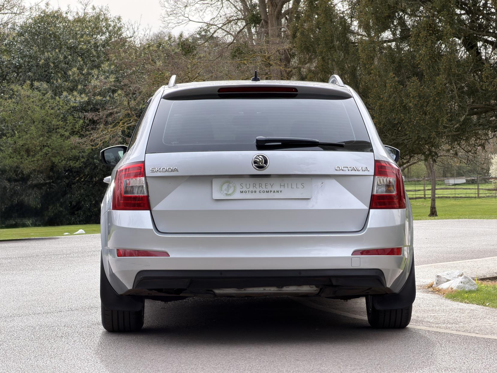 Skoda Octavia 1.6 TDI SE L Estate 5dr Diesel Manual Euro 6 (s/s) (110 ps)