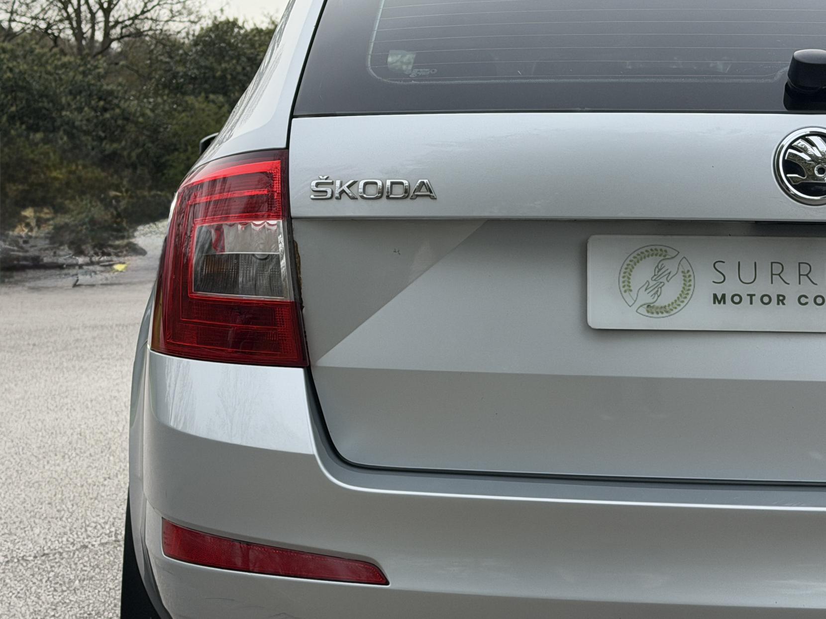 Skoda Octavia 1.6 TDI SE L Estate 5dr Diesel Manual Euro 6 (s/s) (110 ps)