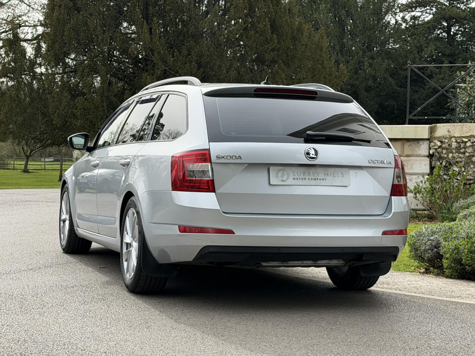 Skoda Octavia 1.6 TDI SE L Estate 5dr Diesel Manual Euro 6 (s/s) (110 ps)