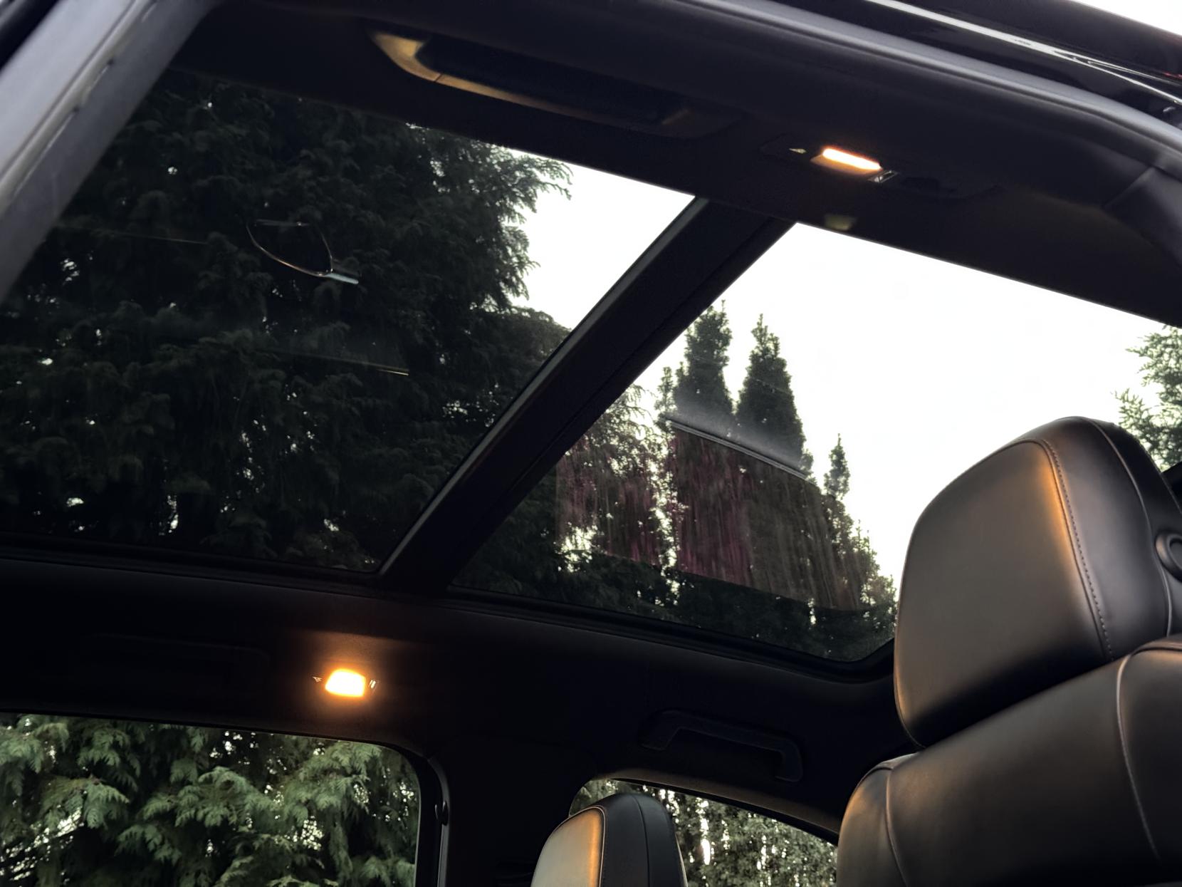 Porsche Cayenne 3.0 TD V6 Platinum Edition SUV 5dr Diesel TiptronicS 4WD Euro 6 (s/s) (262 ps)