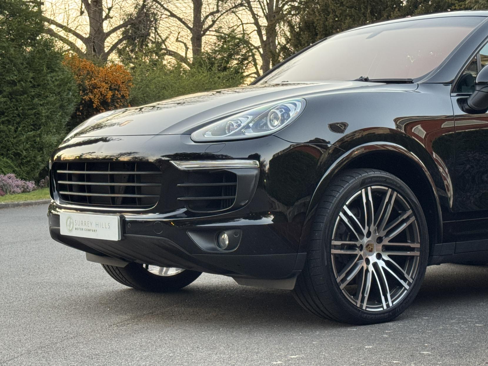 Porsche Cayenne 3.0 TD V6 Platinum Edition SUV 5dr Diesel TiptronicS 4WD Euro 6 (s/s) (262 ps)