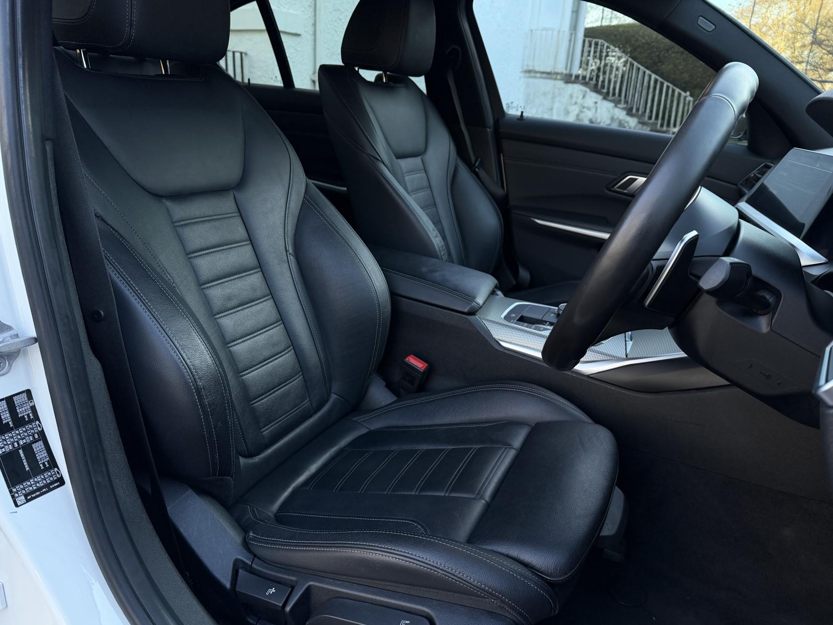 BMW 3 Series 2.0 320i M Sport Saloon 4dr Petrol Auto Euro 6 (s/s) (184 ps)