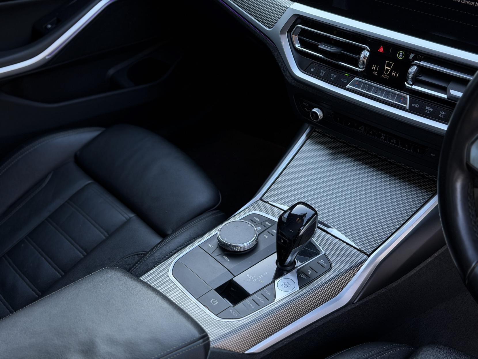 BMW 3 Series 2.0 320i M Sport Saloon 4dr Petrol Auto Euro 6 (s/s) (184 ps)