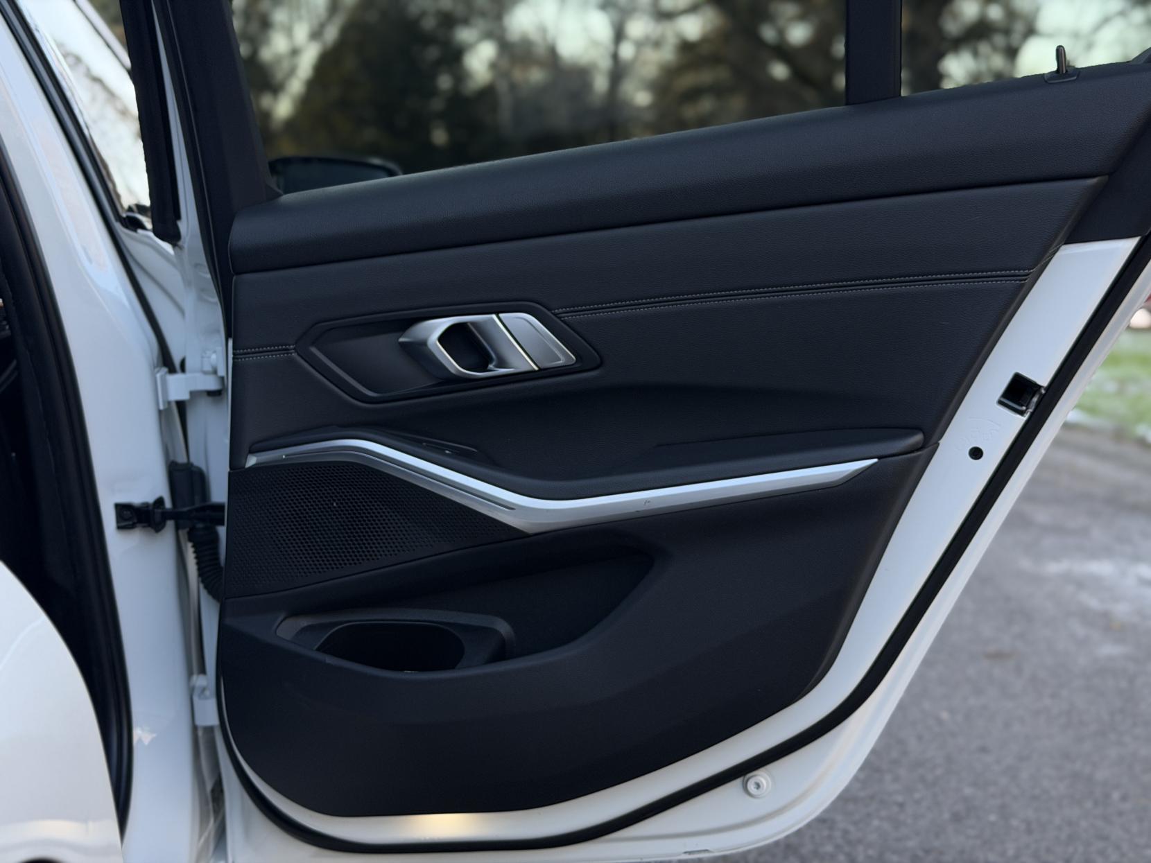 BMW 3 Series 2.0 320i M Sport Saloon 4dr Petrol Auto Euro 6 (s/s) (184 ps)