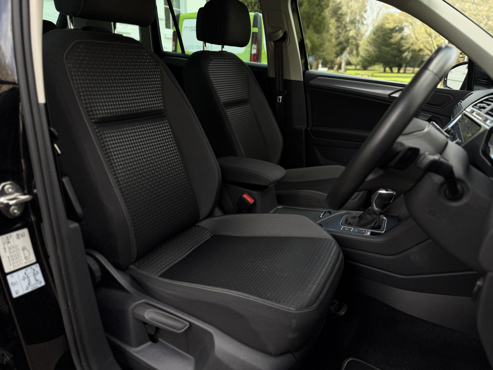 Volkswagen Tiguan 1.5 TSI Active SUV 5dr Petrol DSG Euro 6 (s/s) (150 ps)