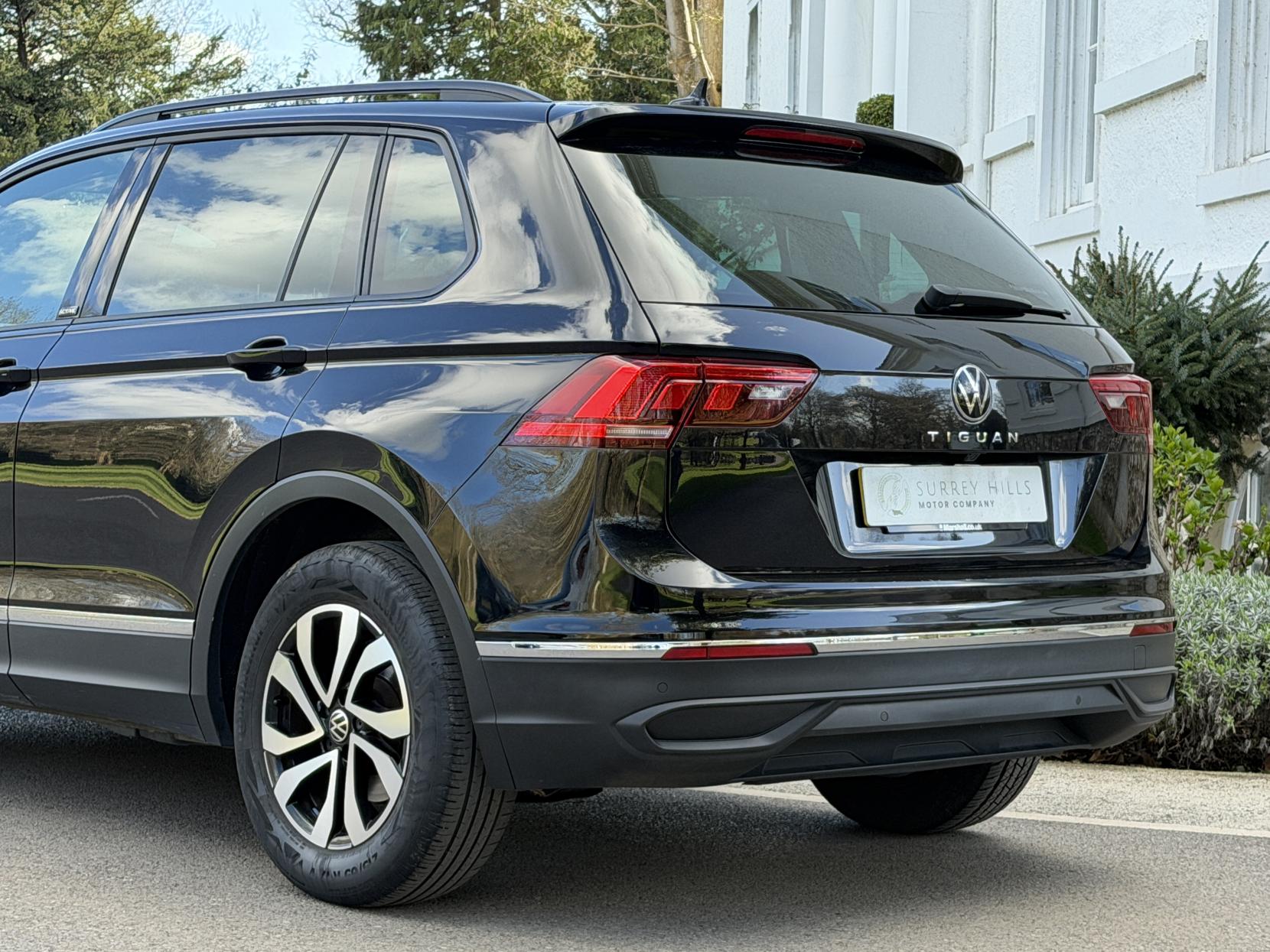 Volkswagen Tiguan 1.5 TSI Active SUV 5dr Petrol DSG Euro 6 (s/s) (150 ps)