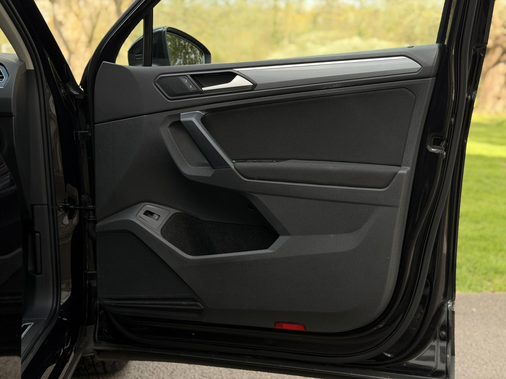 Volkswagen Tiguan 1.5 TSI Active SUV 5dr Petrol DSG Euro 6 (s/s) (150 ps)