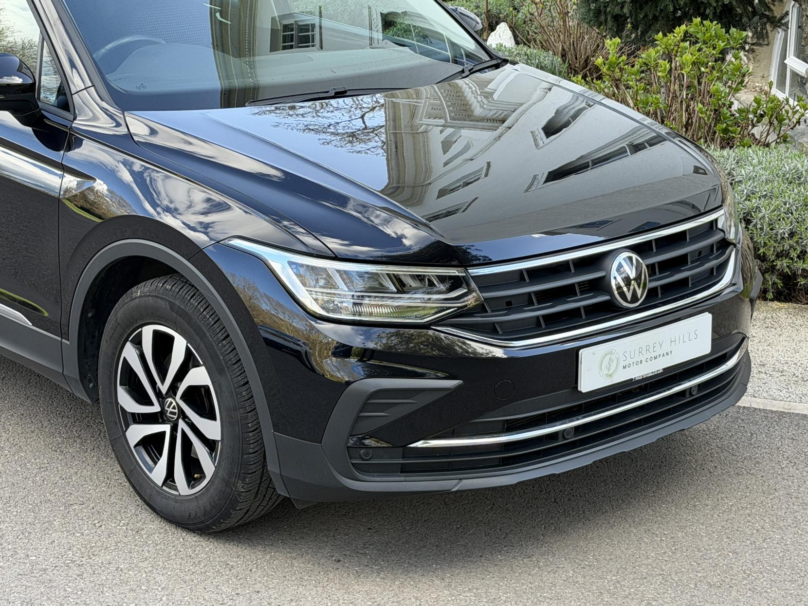 Volkswagen Tiguan 1.5 TSI Active SUV 5dr Petrol DSG Euro 6 (s/s) (150 ps)