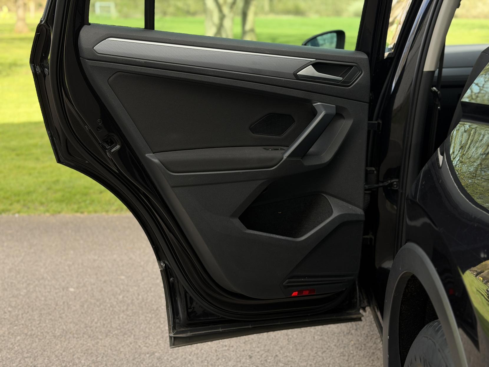 Volkswagen Tiguan 1.5 TSI Active SUV 5dr Petrol DSG Euro 6 (s/s) (150 ps)