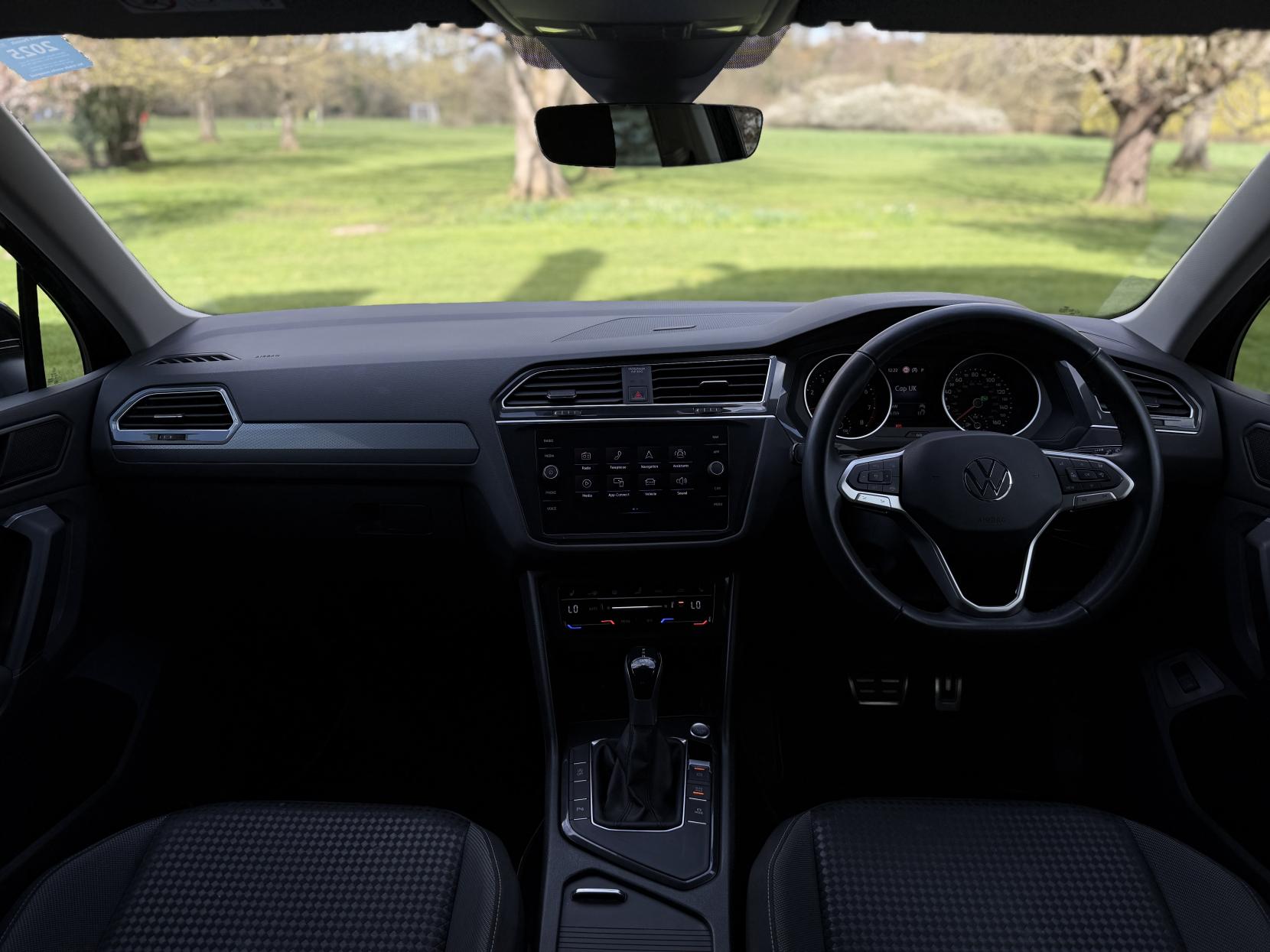 Volkswagen Tiguan 1.5 TSI Active SUV 5dr Petrol DSG Euro 6 (s/s) (150 ps)