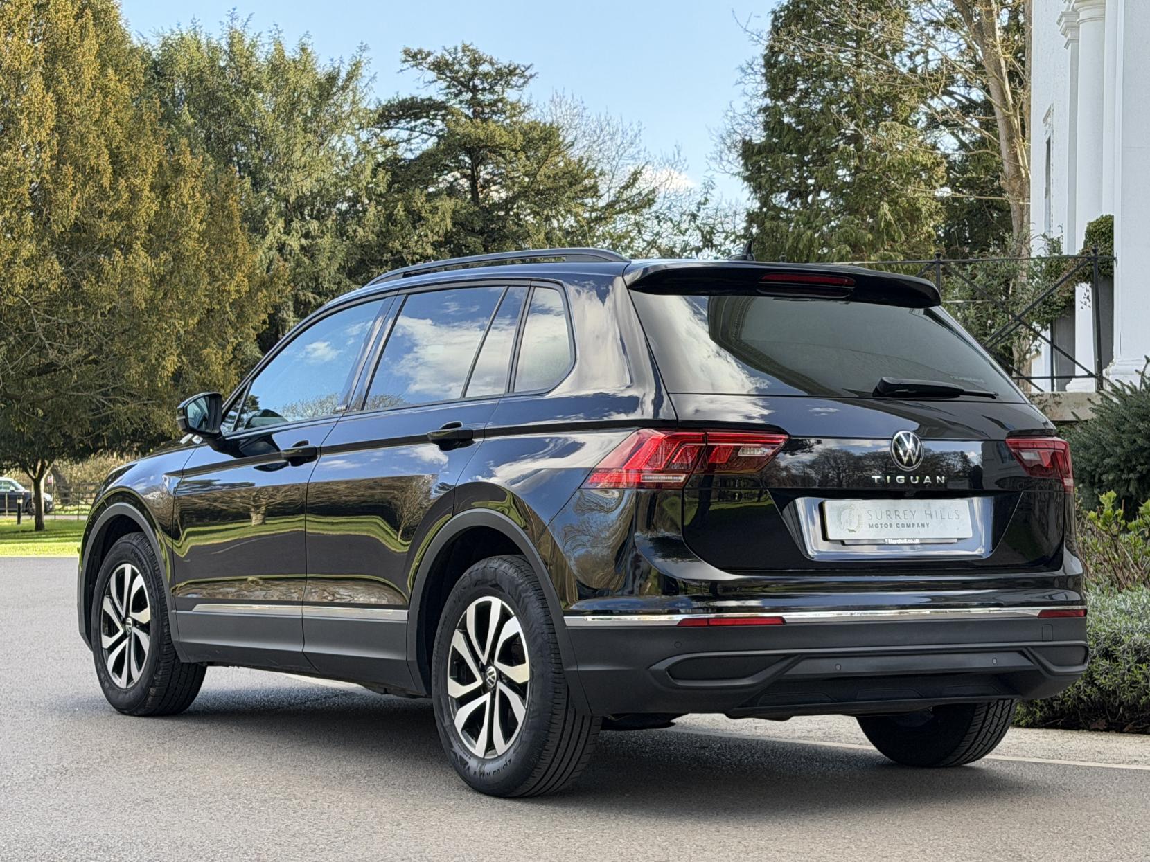 Volkswagen Tiguan 1.5 TSI Active SUV 5dr Petrol DSG Euro 6 (s/s) (150 ps)