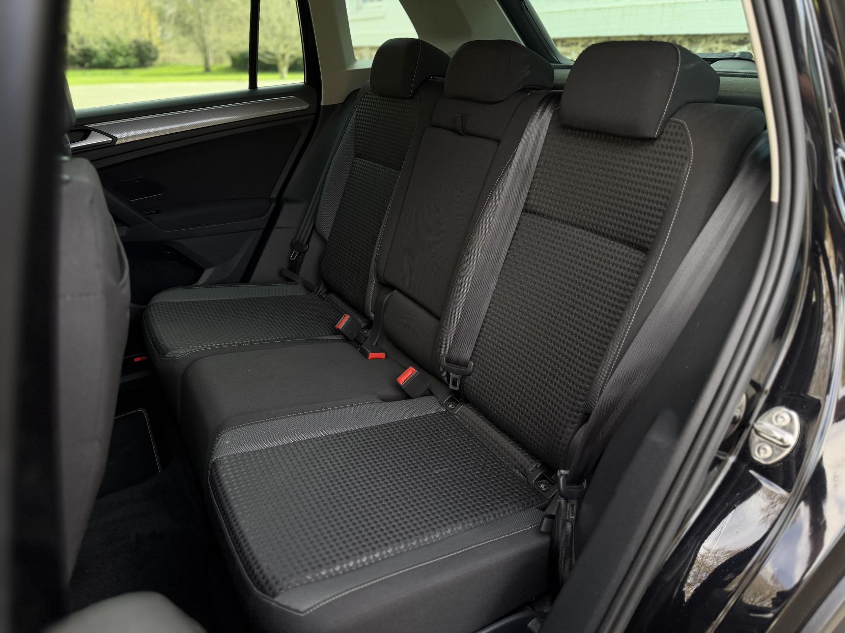 Volkswagen Tiguan 1.5 TSI Active SUV 5dr Petrol DSG Euro 6 (s/s) (150 ps)