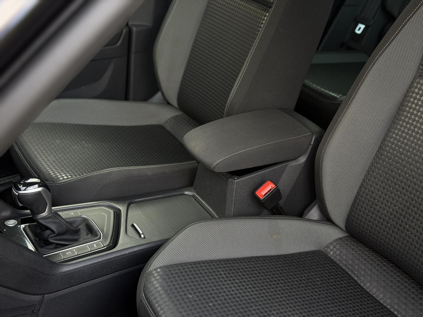 Volkswagen Tiguan 1.5 TSI Active SUV 5dr Petrol DSG Euro 6 (s/s) (150 ps)