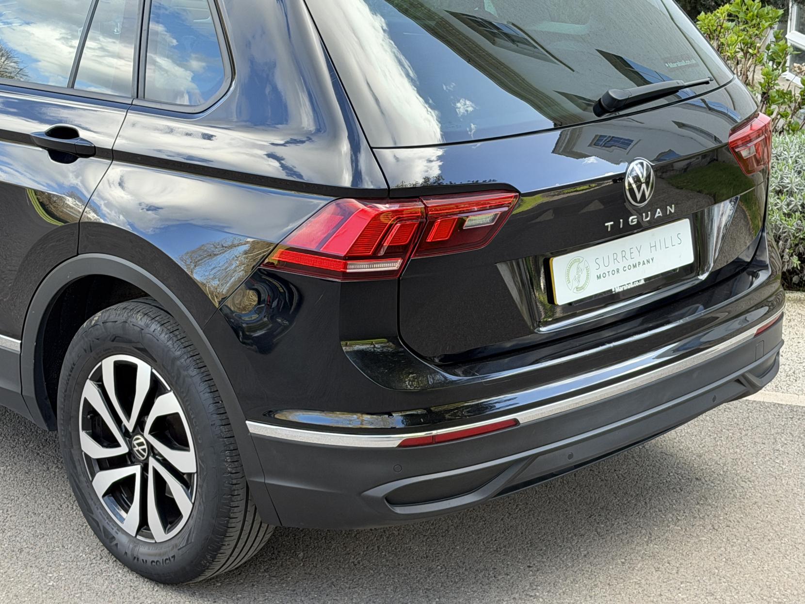 Volkswagen Tiguan 1.5 TSI Active SUV 5dr Petrol DSG Euro 6 (s/s) (150 ps)