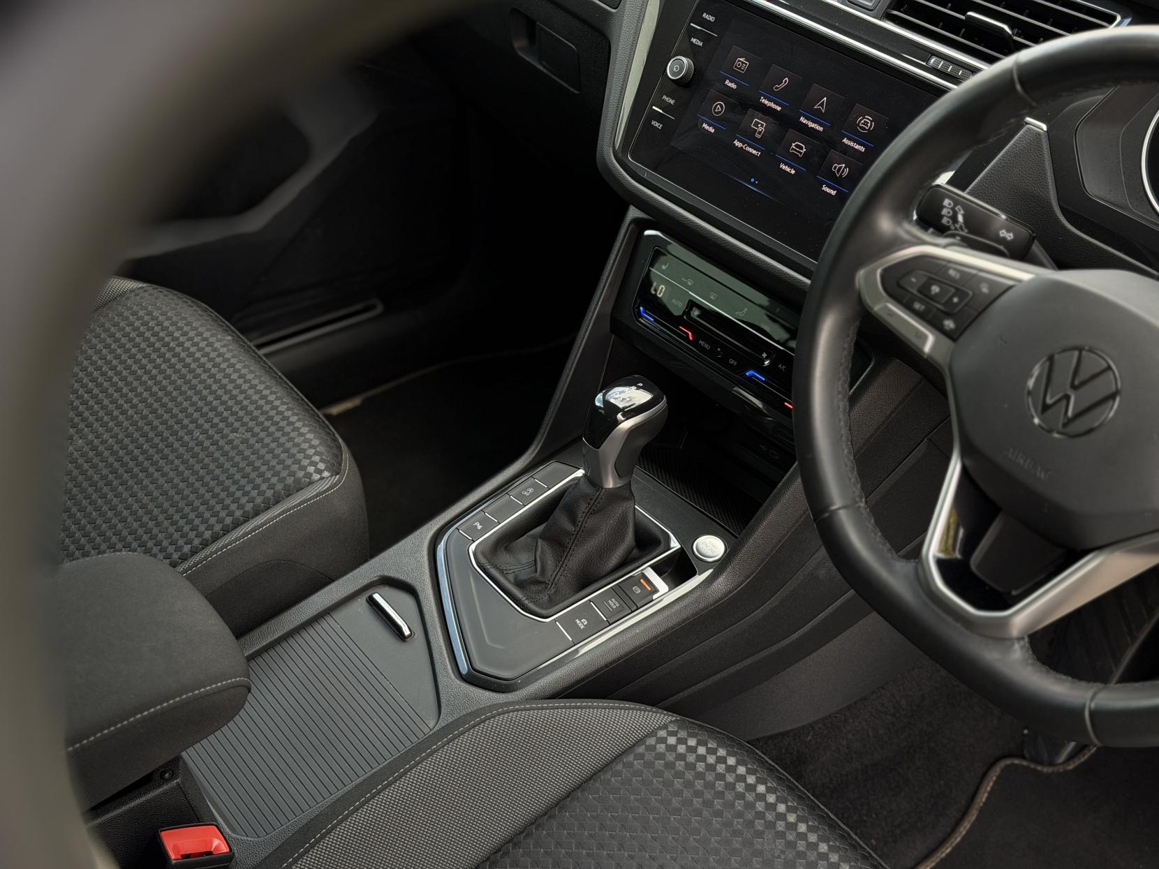 Volkswagen Tiguan 1.5 TSI Active SUV 5dr Petrol DSG Euro 6 (s/s) (150 ps)