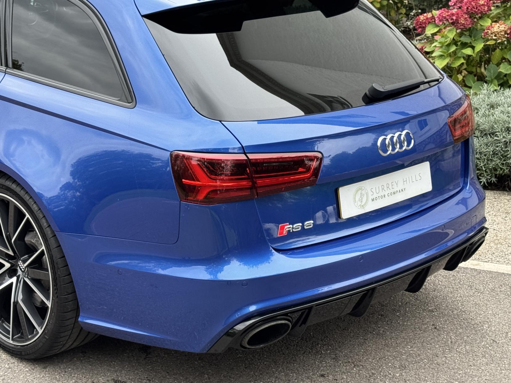 Audi RS6 Avant 4.0 TFSI V8 Performance Estate 5dr Petrol Tiptronic quattro Euro 6 (s/s) (605 ps)