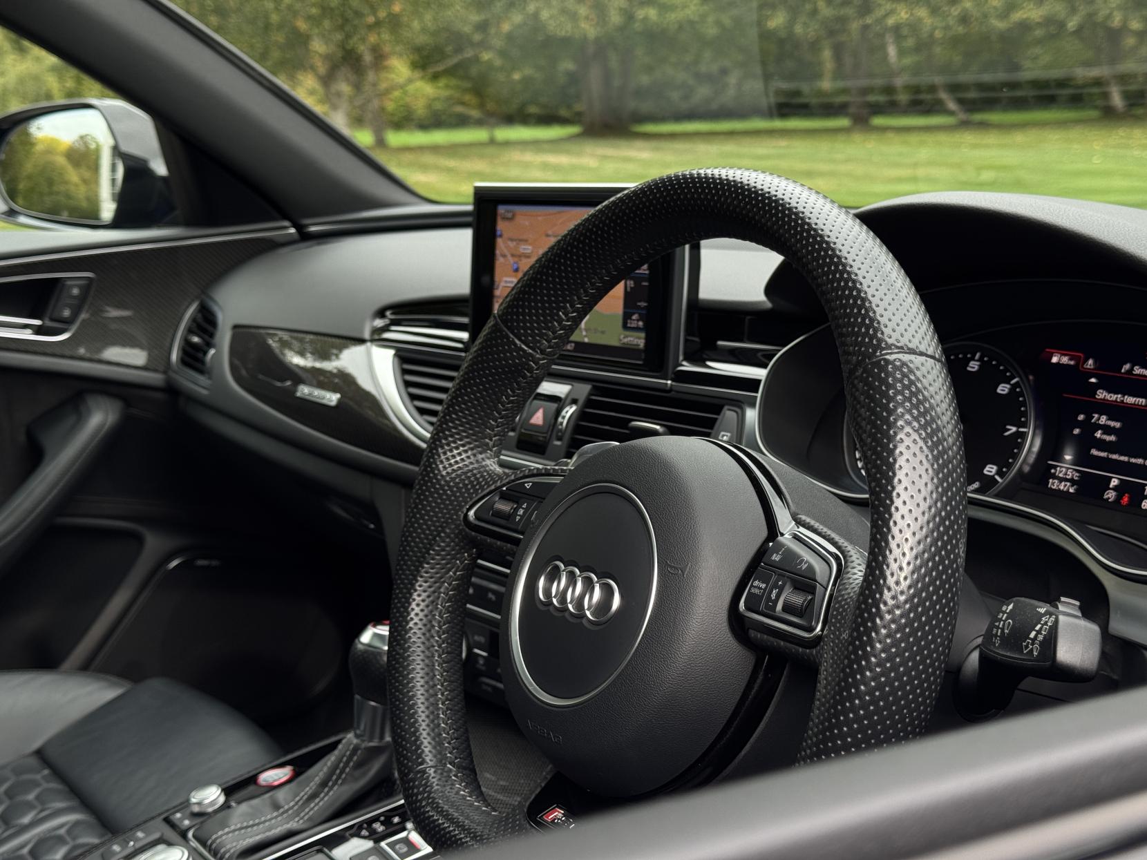 Audi RS6 Avant 4.0 TFSI V8 Performance Estate 5dr Petrol Tiptronic quattro Euro 6 (s/s) (605 ps)