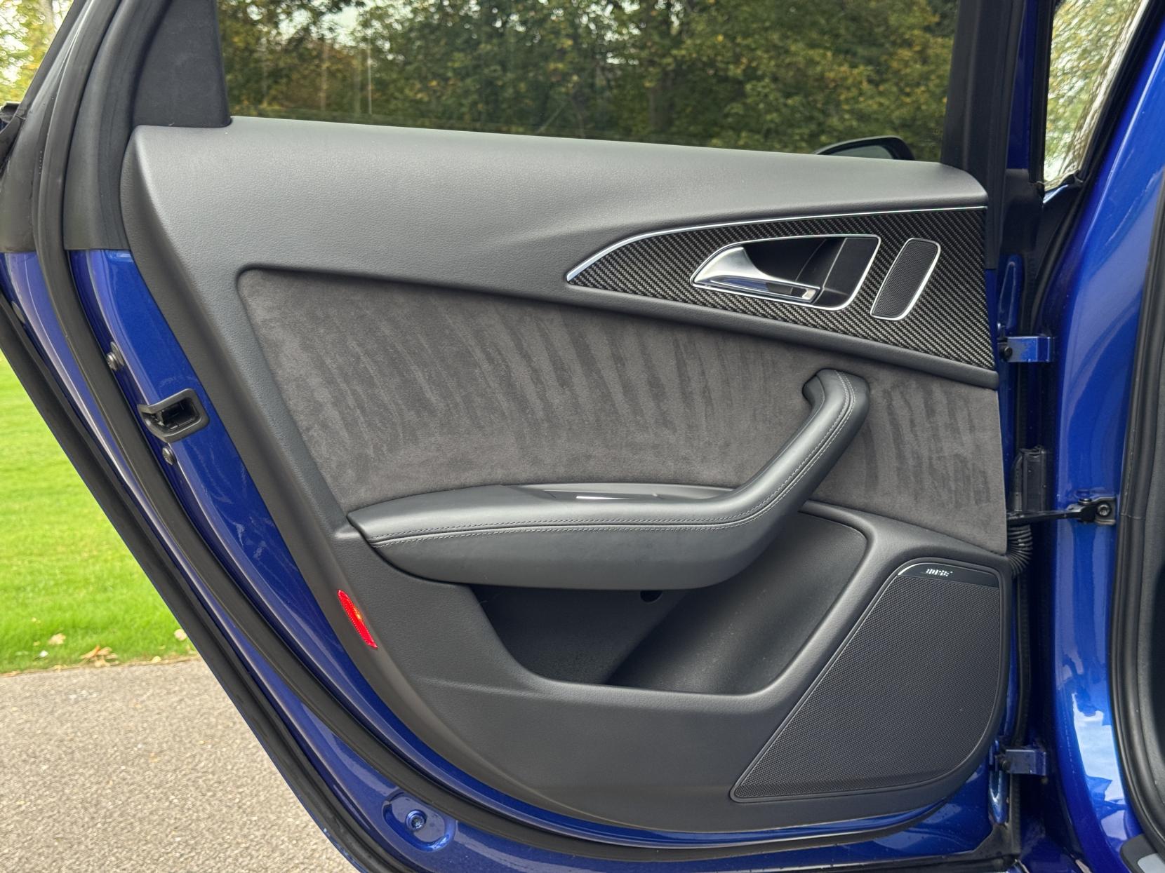 Audi RS6 Avant 4.0 TFSI V8 Performance Estate 5dr Petrol Tiptronic quattro Euro 6 (s/s) (605 ps)