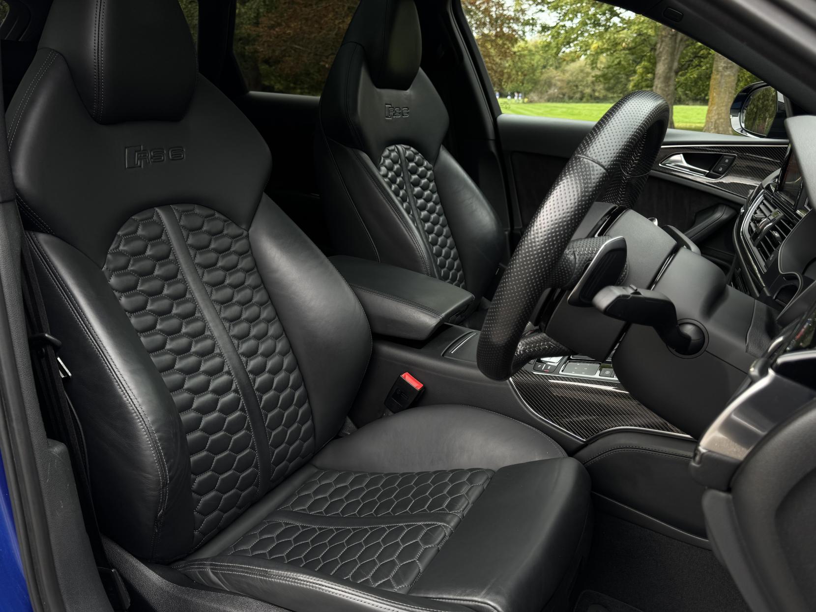 Audi RS6 Avant 4.0 TFSI V8 Performance Estate 5dr Petrol Tiptronic quattro Euro 6 (s/s) (605 ps)