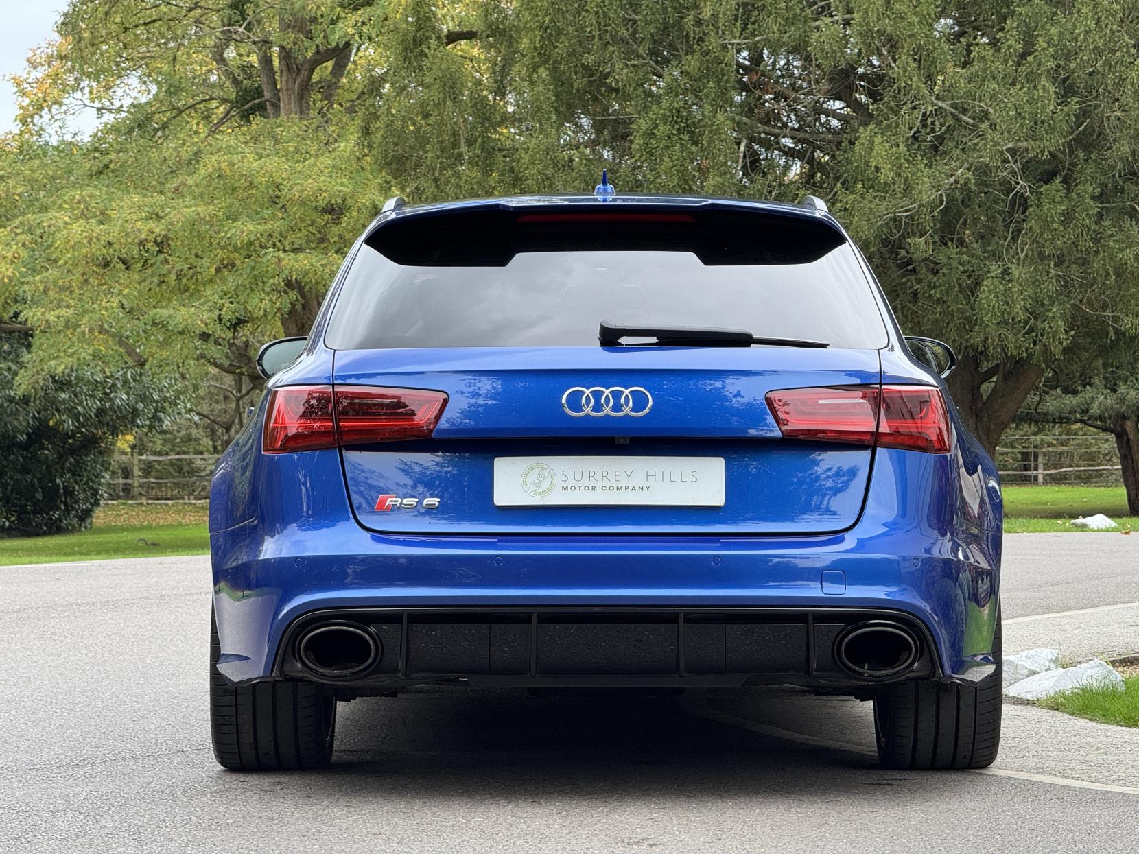 Audi RS6 Avant 4.0 TFSI V8 Performance Estate 5dr Petrol Tiptronic quattro Euro 6 (s/s) (605 ps)