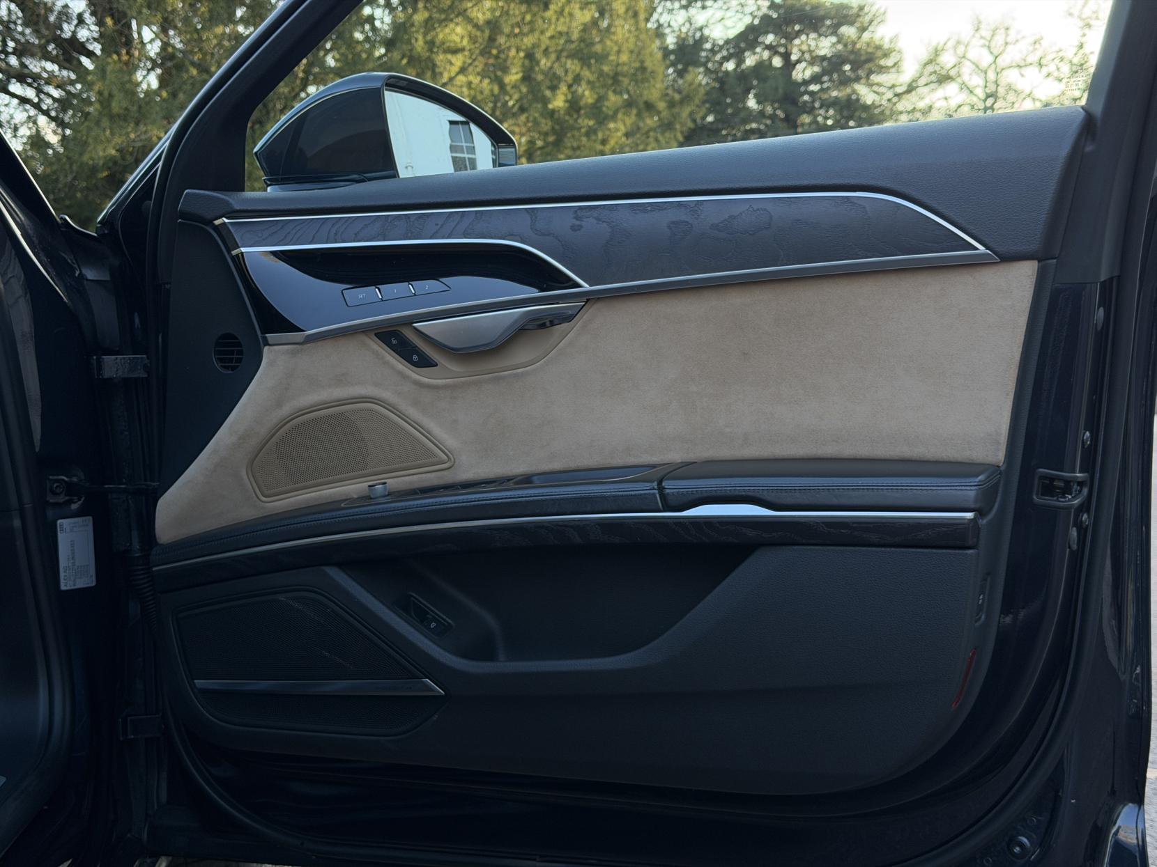 Audi A8 3.0 TDI V6 50 Saloon 4dr Diesel Tiptronic quattro Euro 6 (s/s) LWB (286 ps)