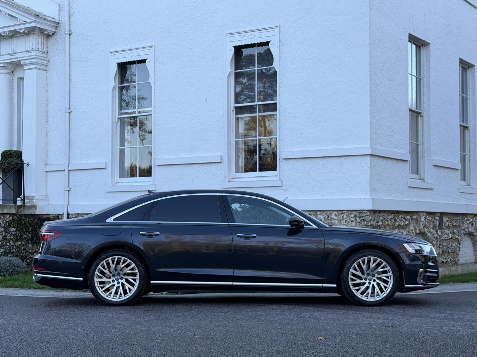 Audi A8 3.0 TDI V6 50 Saloon 4dr Diesel Tiptronic quattro Euro 6 (s/s) LWB (286 ps)