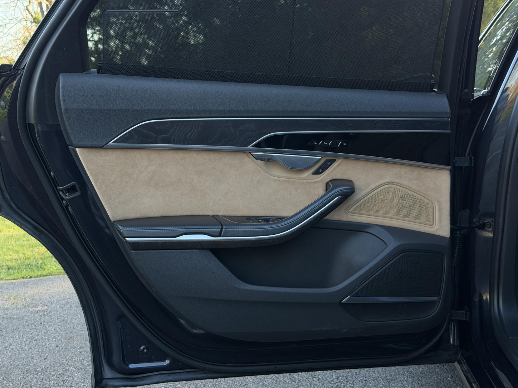 Audi A8 3.0 TDI V6 50 Saloon 4dr Diesel Tiptronic quattro Euro 6 (s/s) LWB (286 ps)