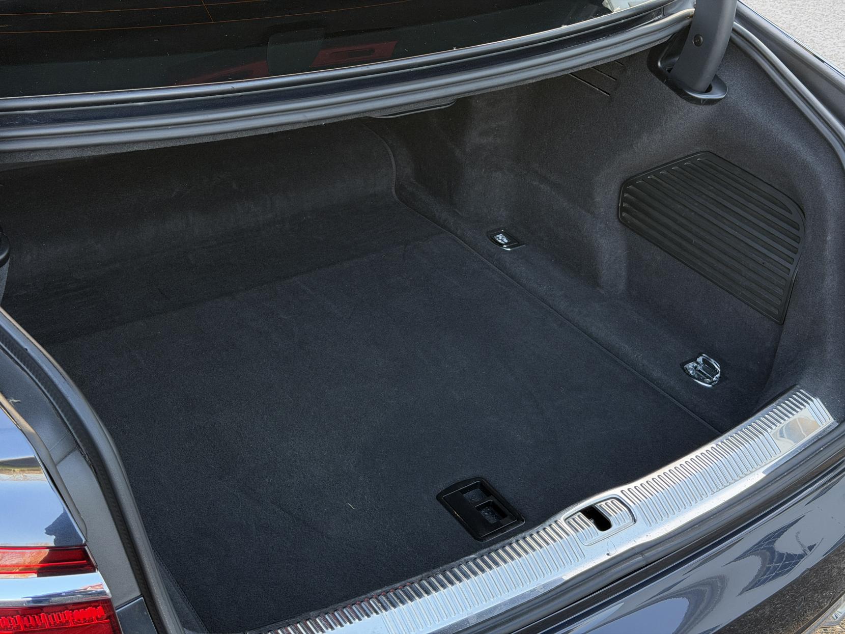 Audi A8 3.0 TDI V6 50 Saloon 4dr Diesel Tiptronic quattro Euro 6 (s/s) LWB (286 ps)